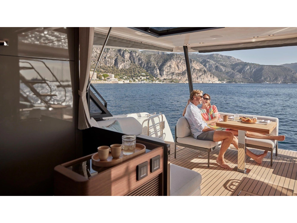 Prestige Yachts M48 2026 alt