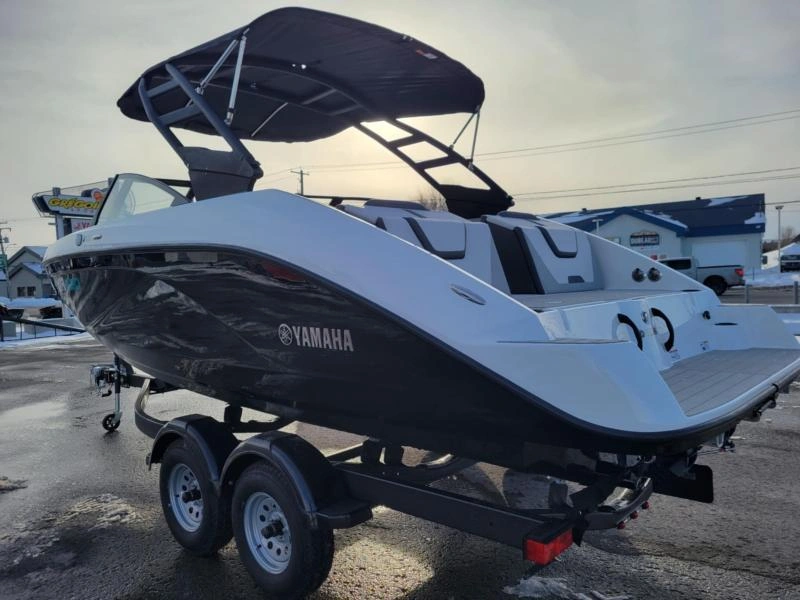 Yamaha Ar220 2025 alt