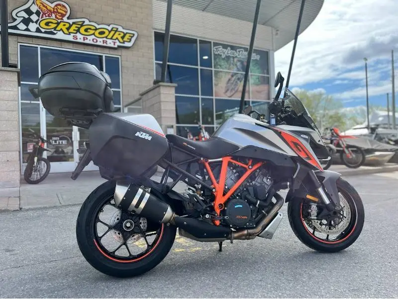 2016 KTM 1290 SUPERDUKE