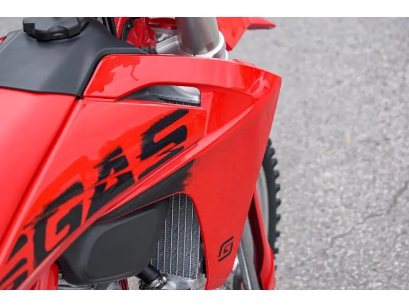 2025 GASGAS MC 125 thumbnail 14