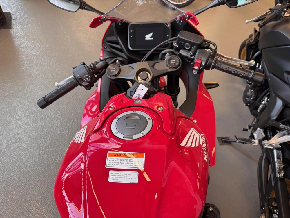 Honda Cbr650r 650 2025 alt