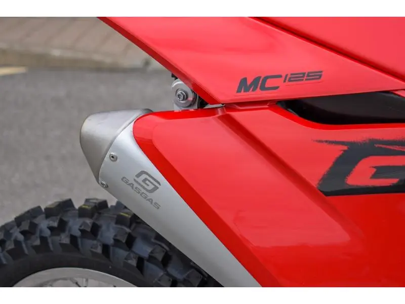 2025 GASGAS MC 125 thumbnail 15