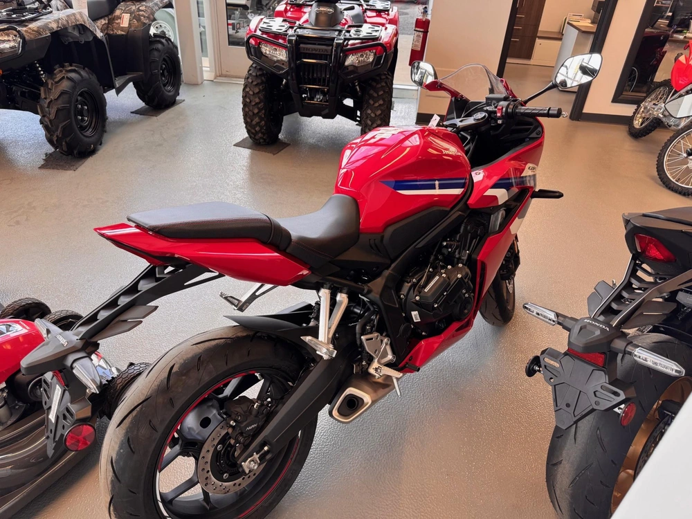 Honda Cbr650racs 2025 alt