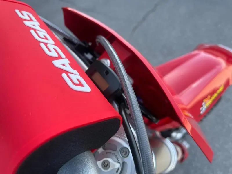 2025 GASGAS MC 250F thumbnail 12