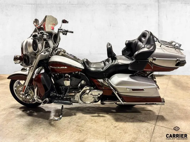 2014 Harley-Davidson Moto Harley-Davidson CVO LIMITED 2014