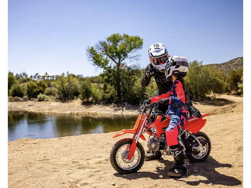 2025 Honda CRF50F thumbnail 3