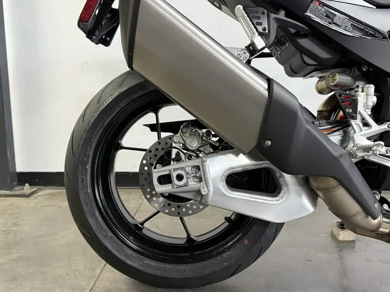 2026 APRILIA TUONO V4 1100