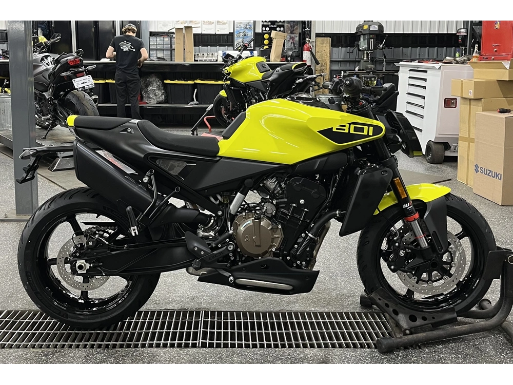 Husqvarna Vitpilen 801 2025 alt