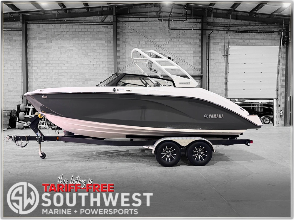 2025 Yamaha 222sd + $2,000 Water Package! 3.99% Financing & No Luxury Tax alt