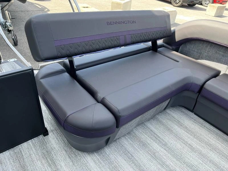 Bennington Marine M24 L-bench Arche Sport Demo 2025 alt