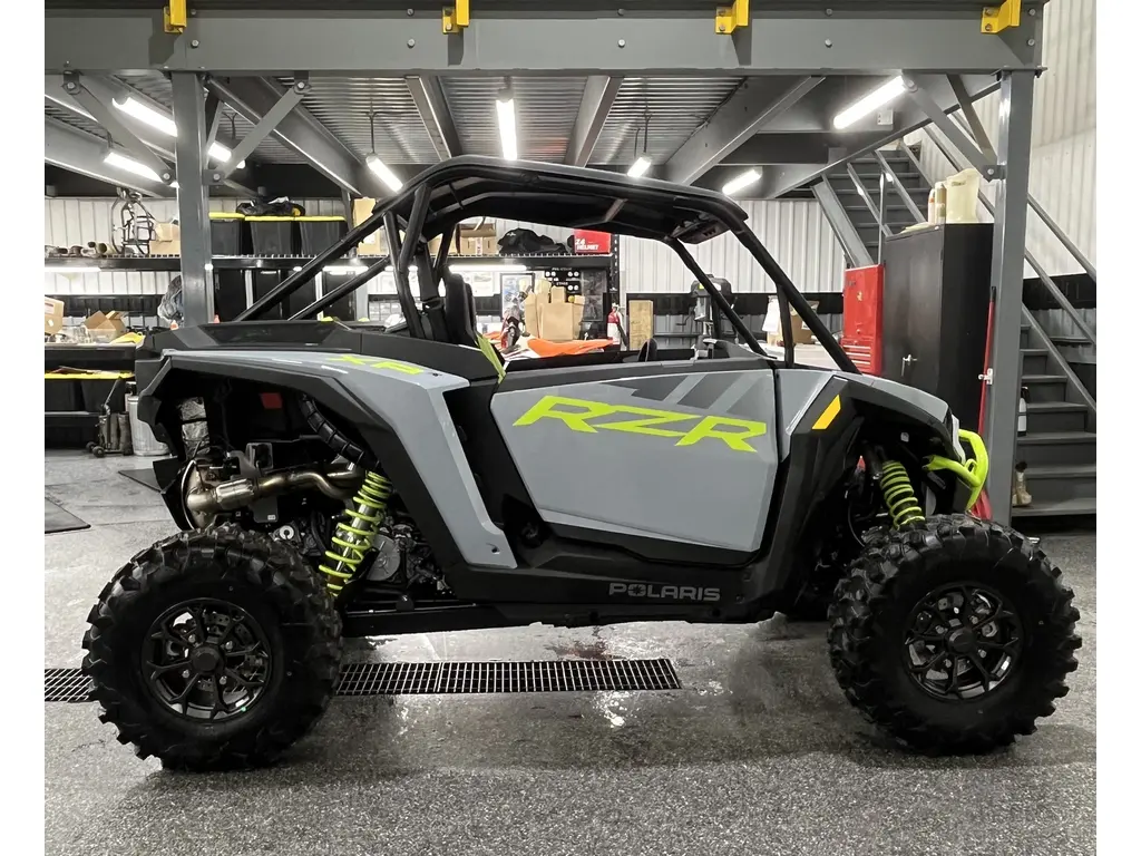 Polaris RZR XP 1000 ULT 2025