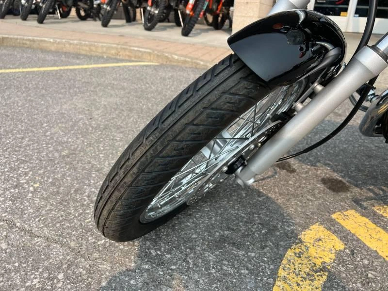 2023 Yamaha V-star 250 alt