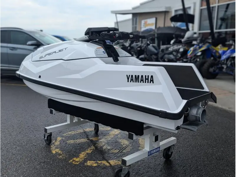 2025 Yamaha Super Jet thumbnail 14