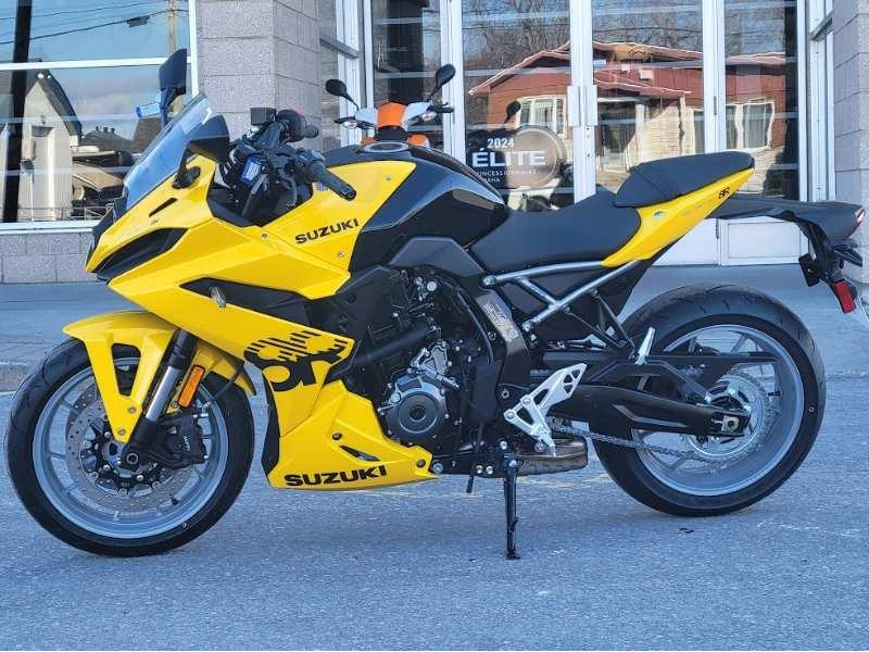 Suzuki Gsx-8r 2025 alt