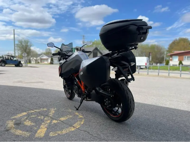 2016 KTM 1290 SUPERDUKE