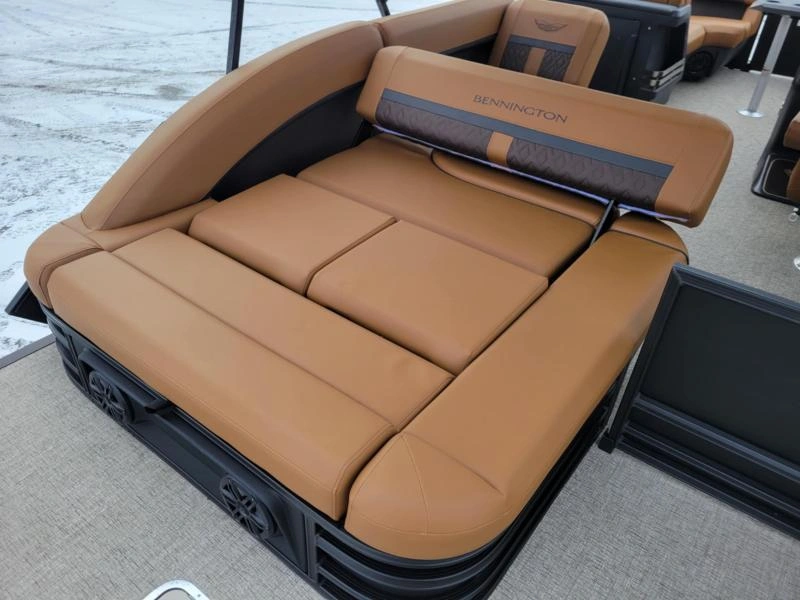 Bennington Marine M22 Swingback 3t Sps 2025 alt