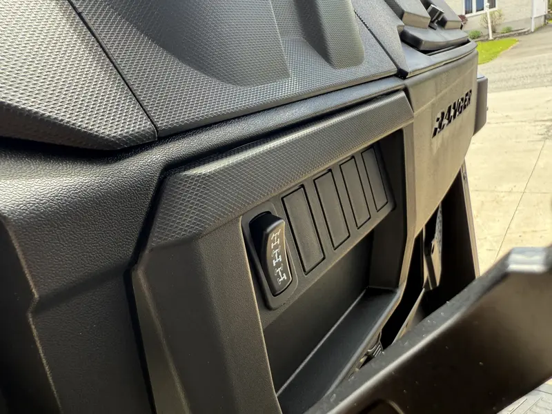 2025 Polaris RANGER CREW 1000 Premium