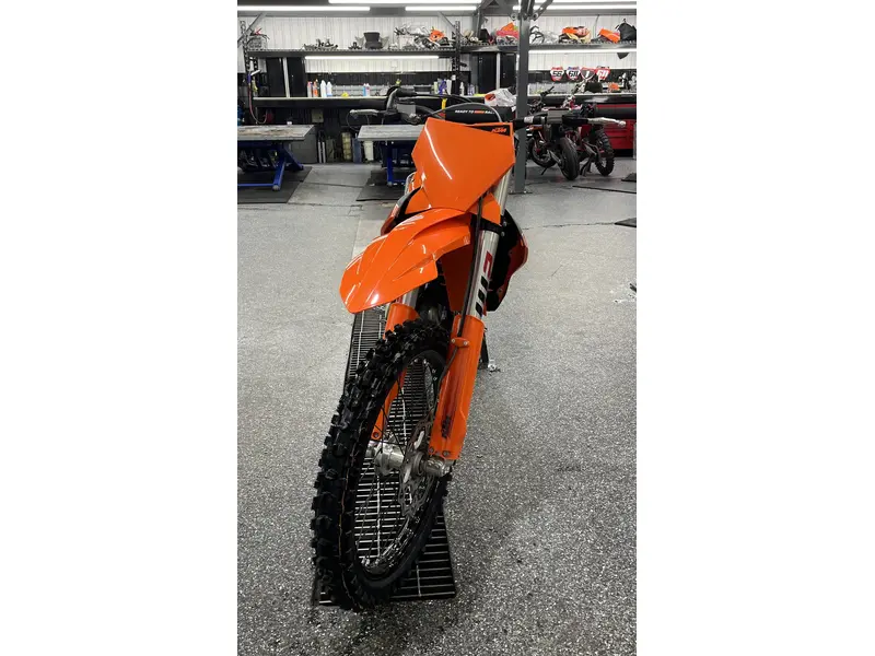 2025 KTM 450 SX-F thumbnail 7