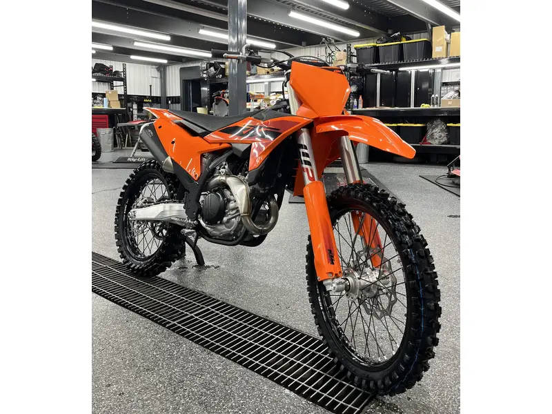 2025 KTM 450 SX-F thumbnail 8