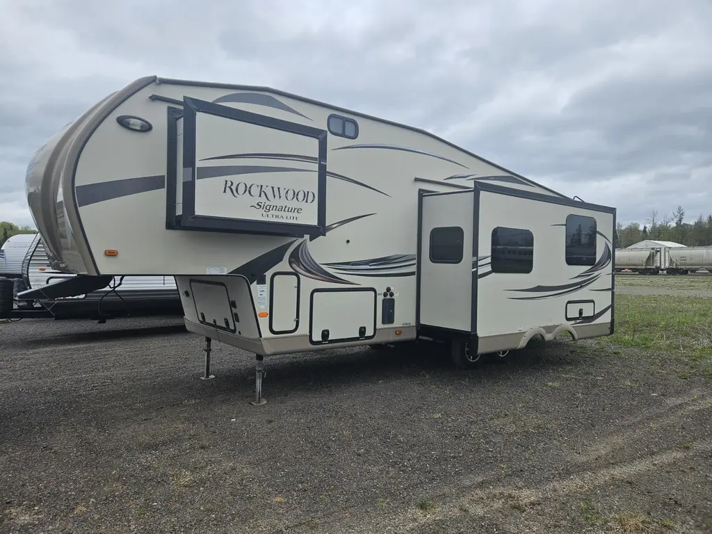 2016 Forest River RockWood 8281W