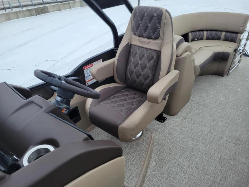2025 Bennington Marine Lxs24 Fastback Arche 3t Sps+ alt