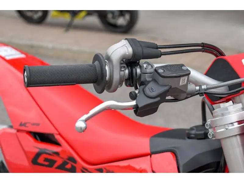 2025 GASGAS MC 125 thumbnail 19