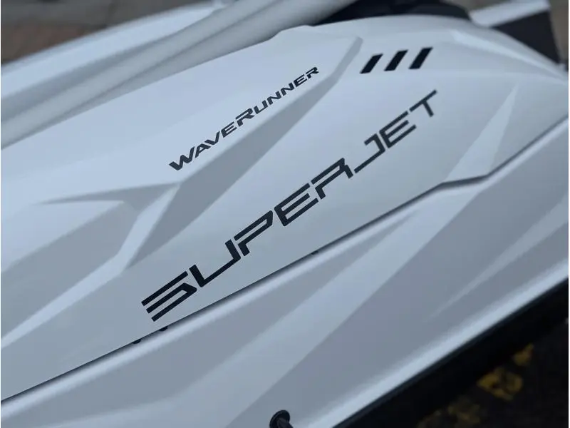 2025 Yamaha Super Jet thumbnail 7