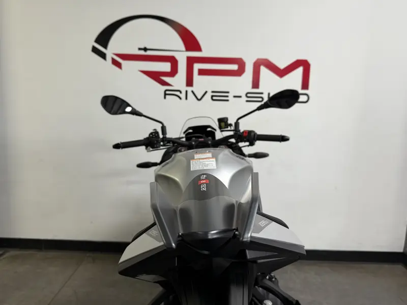 2026 APRILIA TUONO V4 1100