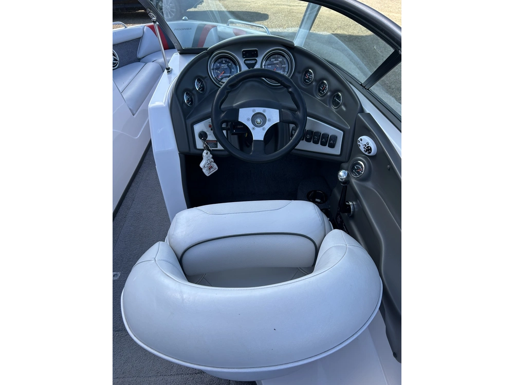 2008 Moomba Mobius Lsv alt