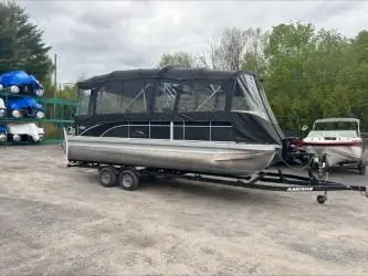 2015 Bennington Marine 22sx