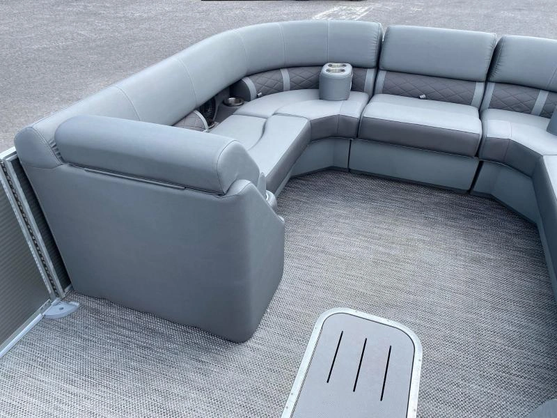 Bennington Marine L23 Swingback 3t / F150 2023 alt