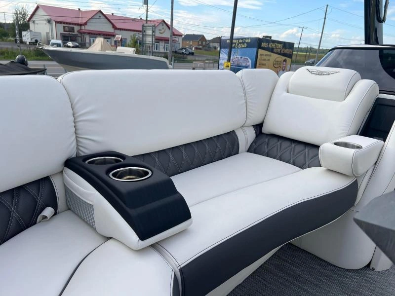 2024 Bennington Marine Qx25 Swingback Arche alt