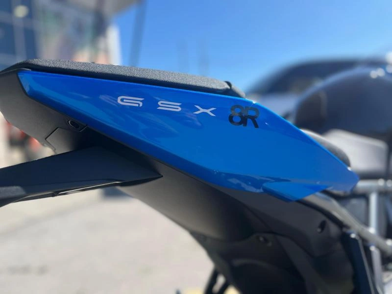 2025 Suzuki Gsx-8r alt
