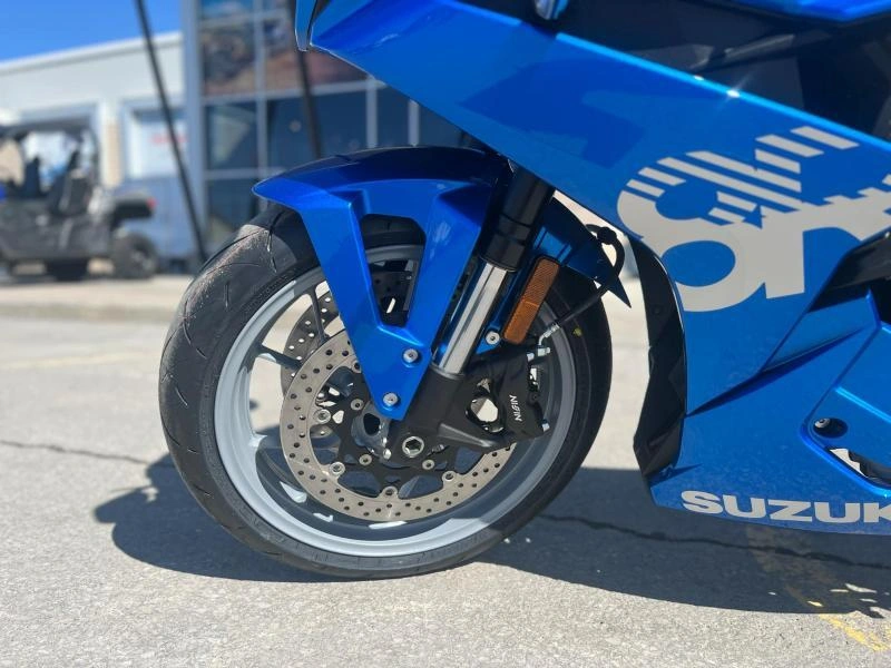 2025 Suzuki Gsx-8r alt