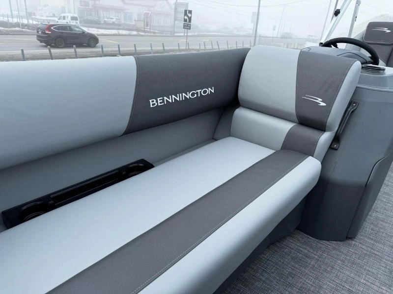 Bennington Marine S20 Swingback 2t 2024 alt