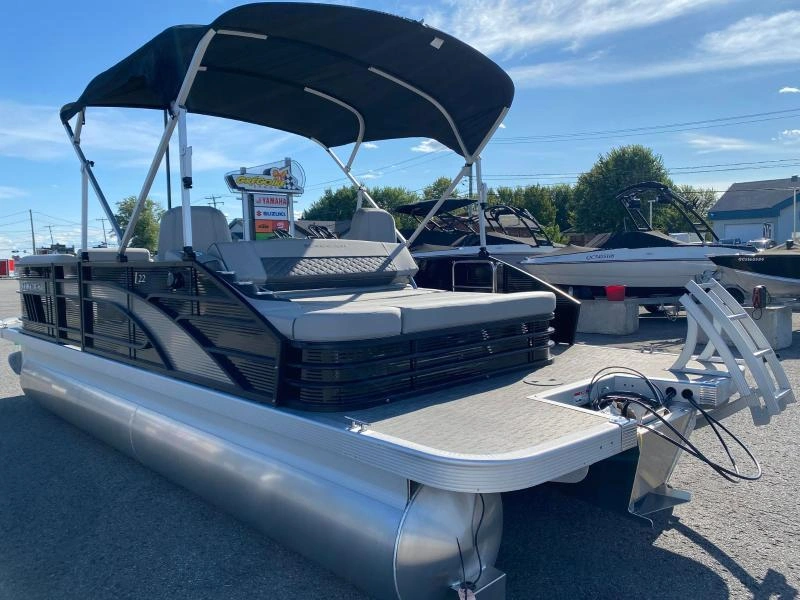 Bennington Marine L22 Swingback 3t Xpress Demo 2023 alt