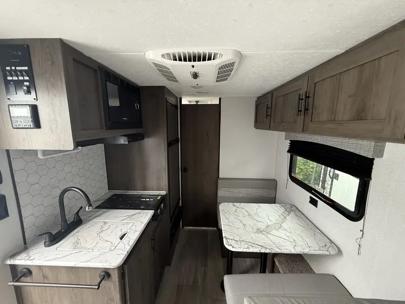 2022 Coachmen Clipper 17CWT