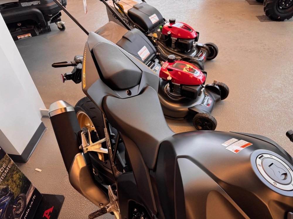 Honda Cb1000sps 2025 alt