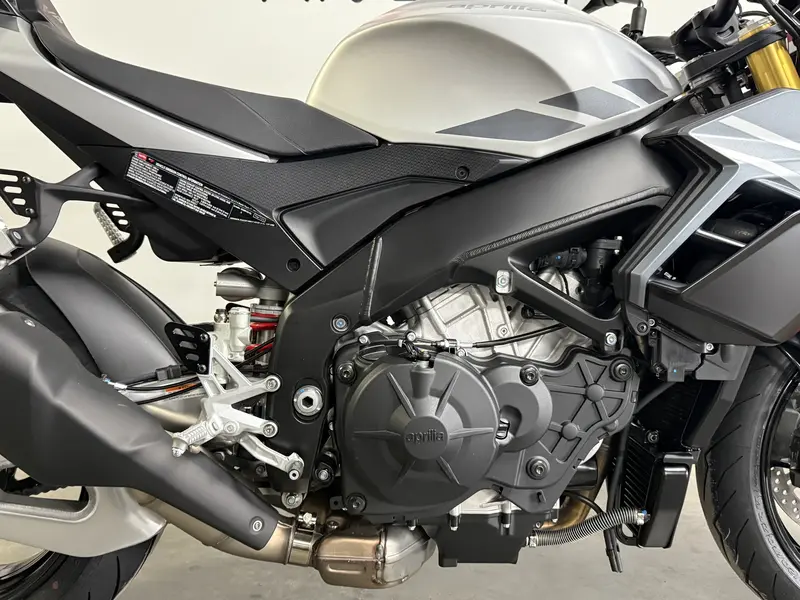 2026 APRILIA TUONO V4 1100