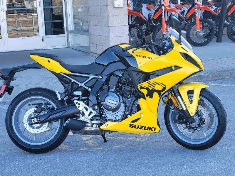 Suzuki Gsx-8r 2025 alt