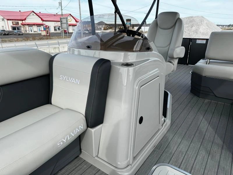 2024 Sylvan Mirage 8524 Resorter 3t / F150 alt
