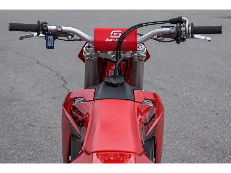 2025 GASGAS MC 125 thumbnail 18