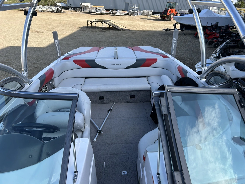 2008 Moomba Mobius Lsv alt