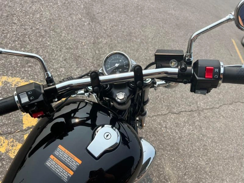2023 Yamaha V-star 250 alt