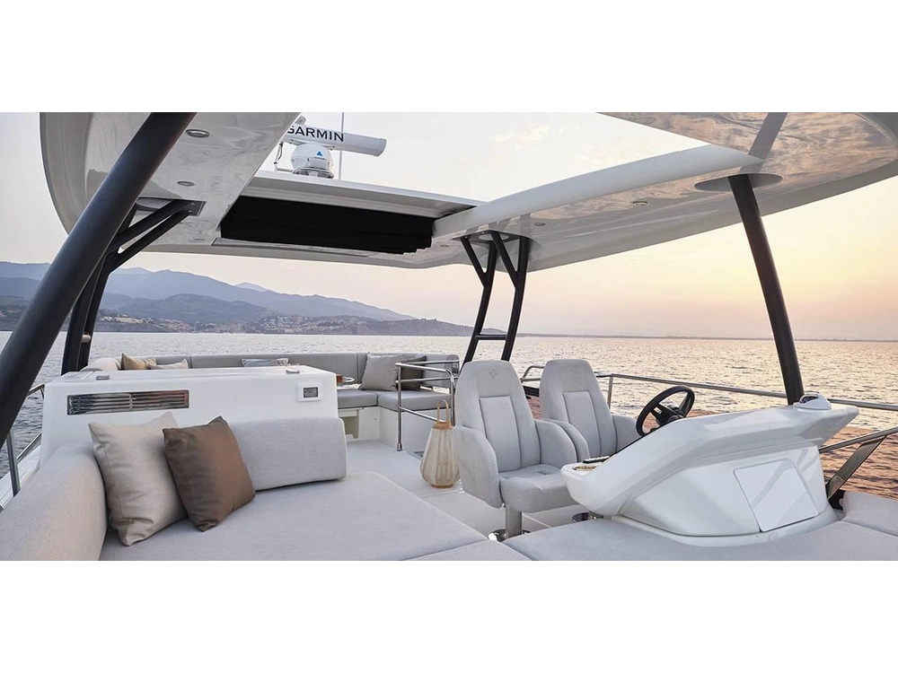 Prestige Yachts F5.7 2026 alt