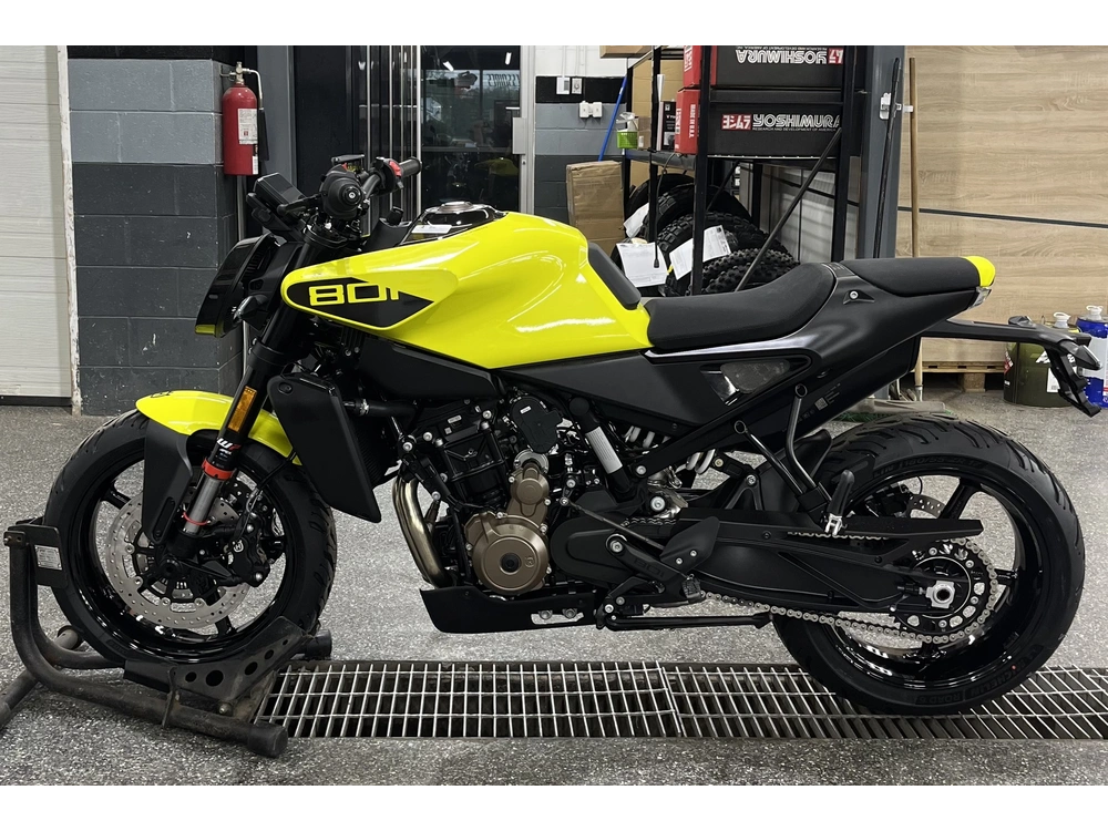 Husqvarna Vitpilen 801 2025 alt