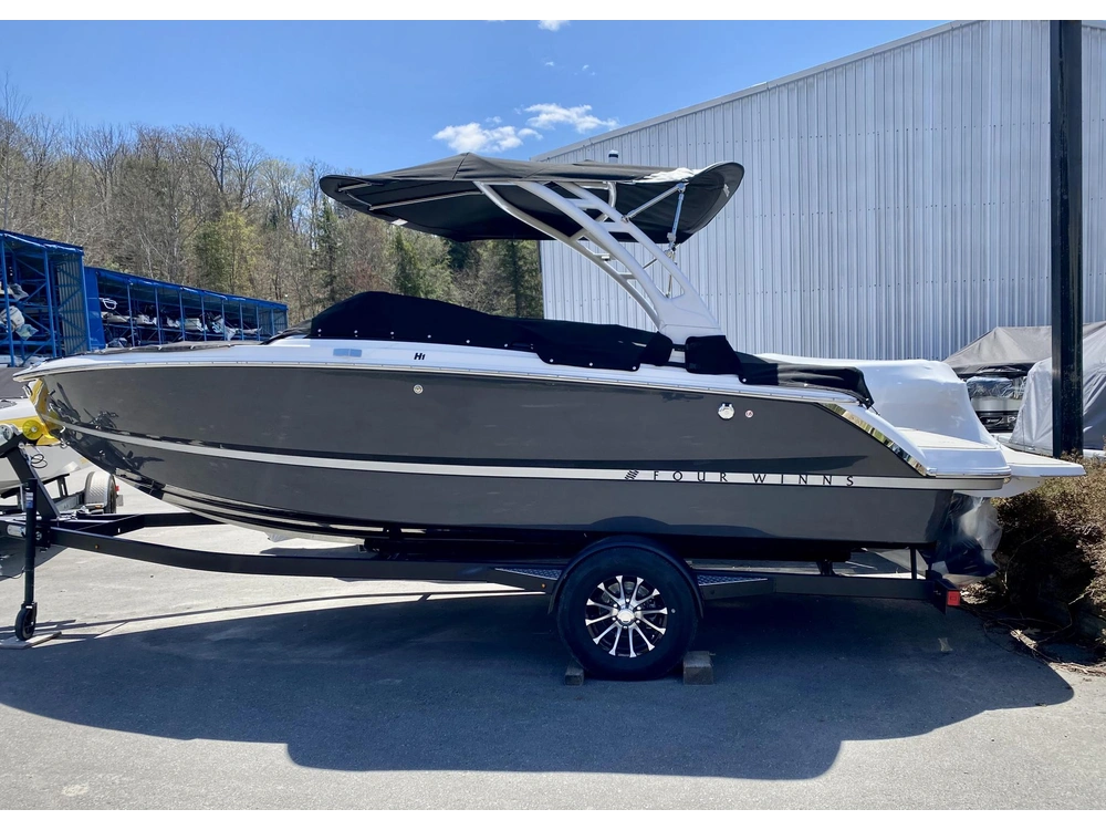 2025 Four Winns H1 Mercruiser 4.5l alt