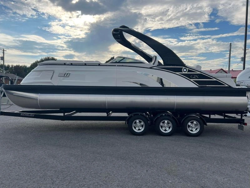 2024 Bennington Marine Qx25 Swingback Arche alt