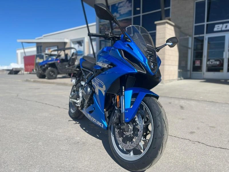 2025 Suzuki Gsx-8r alt