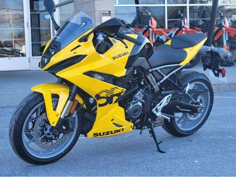 Suzuki Gsx-8r 2025 alt